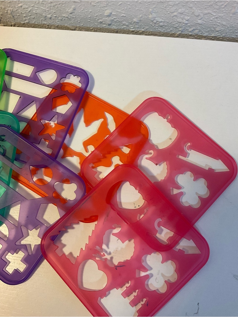 Vintage 12 Tupperware stencils - Picture 5 of 6
